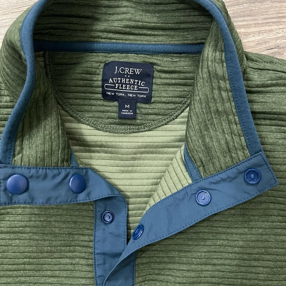 J. Crew Men's Olive Green and Navy Pullover sweatshirt lightweight size medium